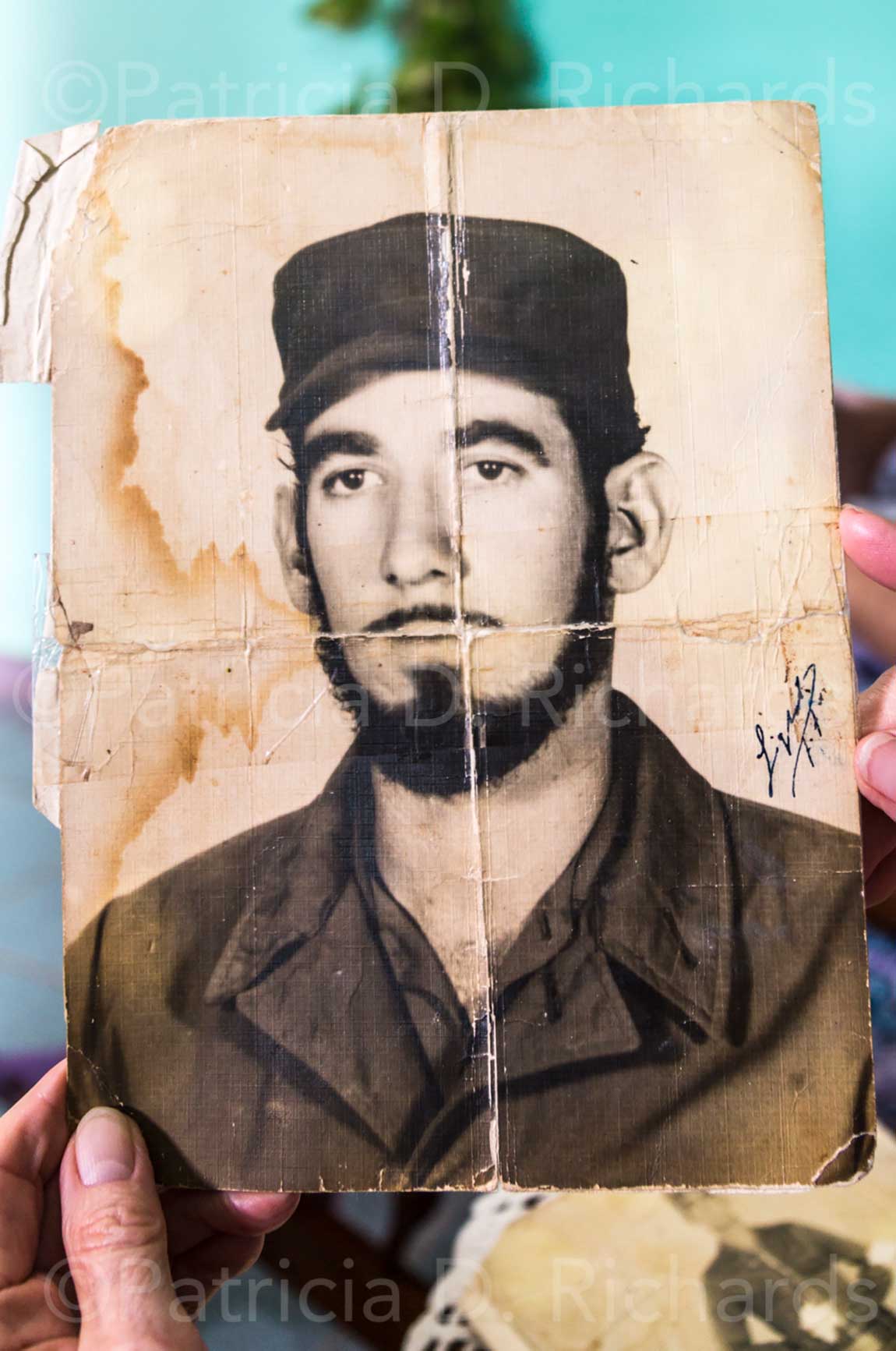 a-young-soldier-in-fidels-army